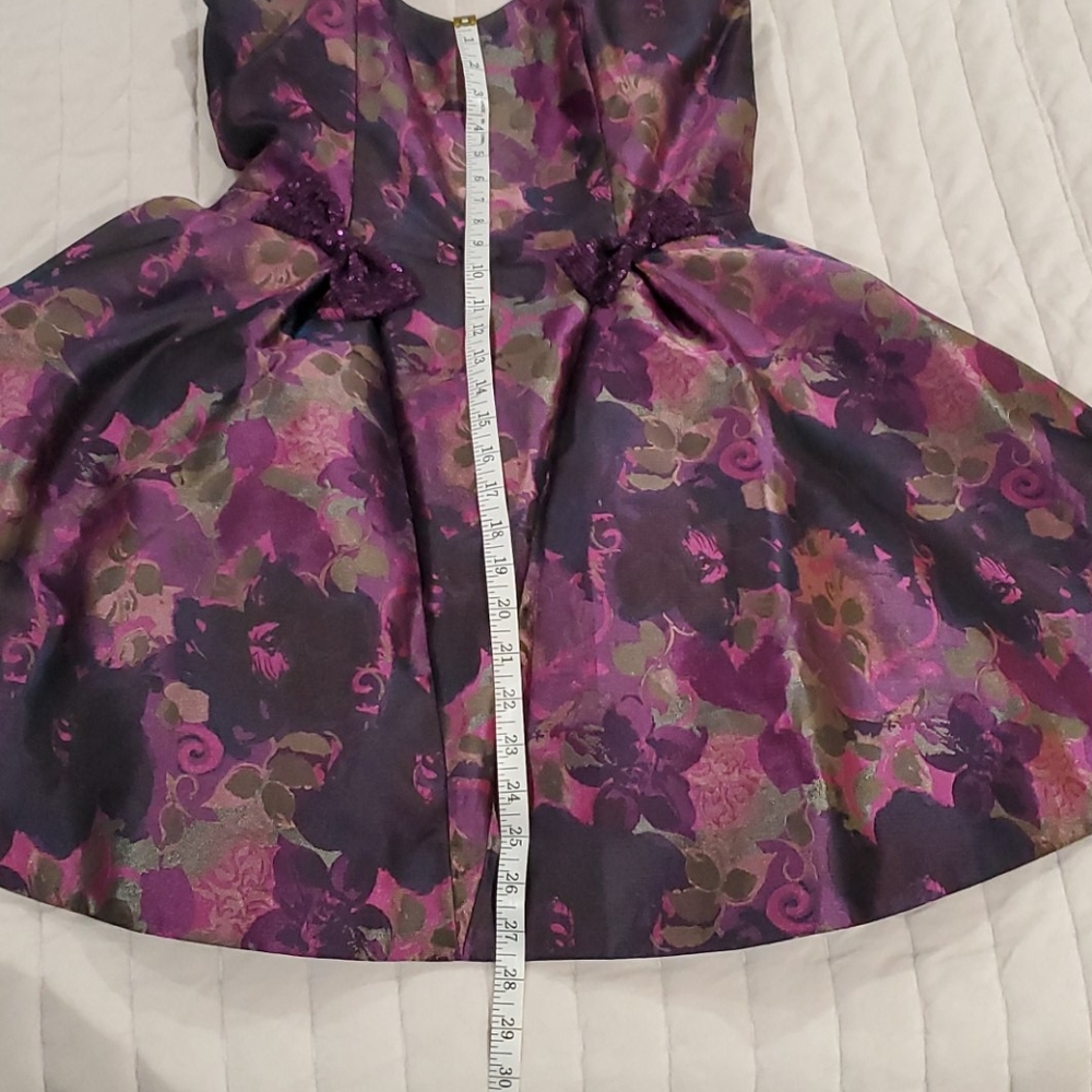 Dress - Picture 4 of 8